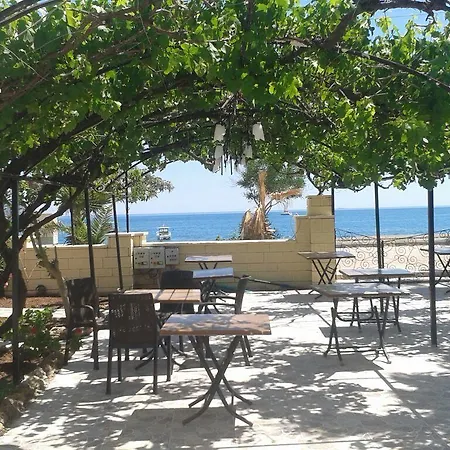 Ξενοδοχείο Maviyali 3*