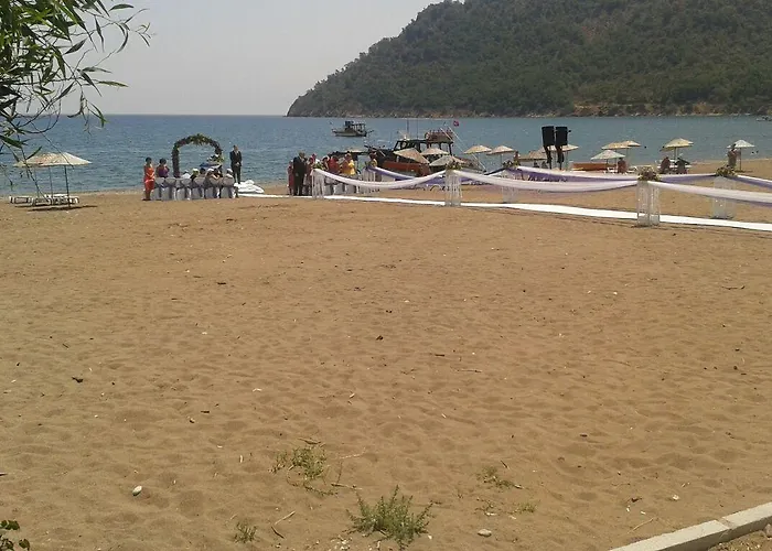 Maviyali 阿德拉桑